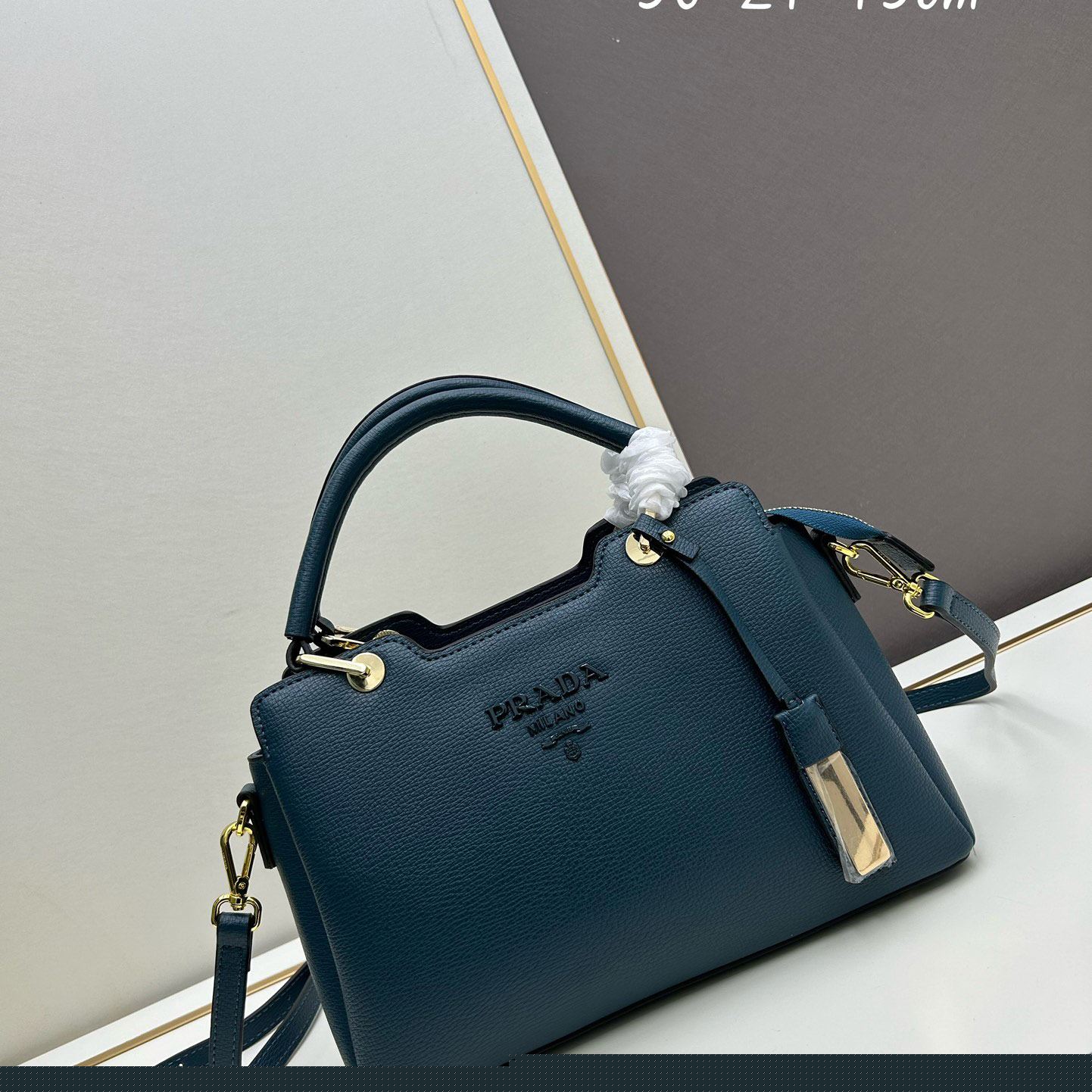Pra*a top handle bags